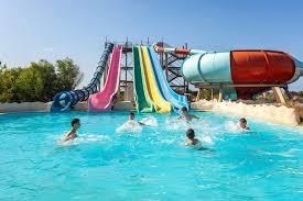 Earn money for every player you push out of the slide and try to have them push you forward to boost your speed. Aqua Park Le Pirate Home Facebook