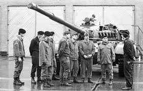 Kā klients, piesakies uz vakancēm un nva organizētajiem pasākumiem, pārvaldi savus apmeklējumus un sadarbības vēsturi, papildini mūsu cv datu bāzi. Das Ende Der Nationalen Volksarmee Deutsche Einheit 1990