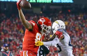 The new york giants are signing former carolina panthers wide receiver kelvin benjamin as a tight end, according to a report by ian rapoport at nfl network. Ex Chiefs Wr Kelvin Benjamin Signing With New York Giants To Play Te