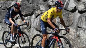Alexey lutsenko and geraint thomas round out the podium. 540gccm9cutsim