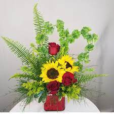 A cottage of flowers is located in odessa, texas. Sunshine And Romance Arlene S Cottage Of Flowers