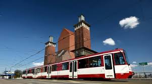 Die straßenbahn muss gleich kommen. Wie Kommt Der Strom In Die Strassenbahn Lokalklick Eu