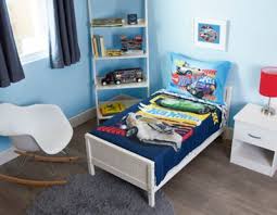 Disney toddler lion king 4 piece toddler set includes quilt, top sheet, fitted bottom sheet, pillowcase. Disney Lion King Totally Tribal 4 Piece Toddler Bedding Set In Blue Bed Bath Beyond