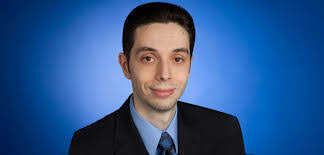 Simone Frank's Instagram, Twitter & Facebook