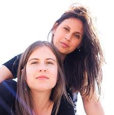 Stephanie Renz's Instagram, Twitter & Facebook