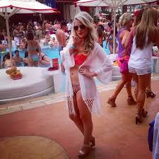 Vegas Girls Weekend Las Vegas Pool Party Outfit Pool Party Outfits Las Vegas Outfit