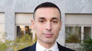 MP-politiker: V accepterar företrädare som sprider rasism mot judar