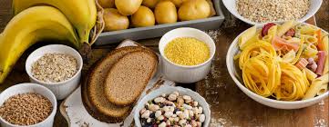 I carboidrati si trovano principalmente in questi alimenti i carboidrati complessi, ossia le molecole costituite da più di tre molecole di glucosio. Carboidrati Pomi International