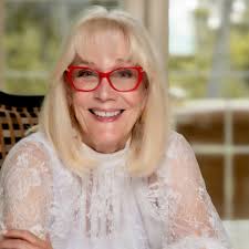 Florence is not a groupi honey , yes Florence is artist too . I totally  agree with her .