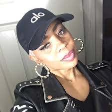 teresa gray (@TudeAdjuster)