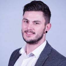 Chris Corns's Instagram, Twitter & Facebook