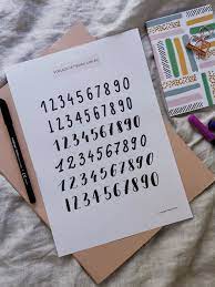 Um das ganze bild zu sehen, musst du nur die punkte mit den zahlen verbinden. Lettering Zahlen Mit Vorlage Rosy Grey