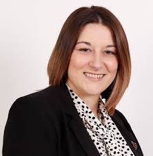 Danielle Hawley Financial Advisor — Amber River