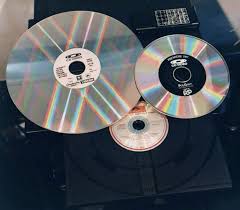 E s begann, wie es endete: Cd Museum Bildplatte Laserdisc Cd Video