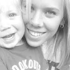 Kasey Tolbert's Instagram, Twitter & Facebook