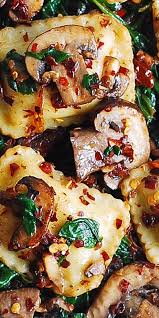 Ravioli With Spinach And Mushrooms Pasta Dishes Ravioli Recipe Spinach Stuffed Mushrooms