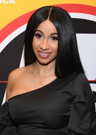 Watch cardi b take off all her makeup. Cardi B Wears Milani Makeup Foundation On The Red Carpet Teen Vogue