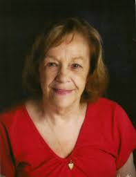 Holly Heck's Instagram, Twitter & Facebook