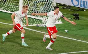 La selección española disputa su tercer partido de la fase de grupos de esta eurocopa 2021 que vive su última jornada con los grupos e y f. Tqv5cpowdvqhvm