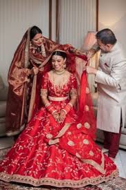 Seperti gelang burung yang menjadi aksesoris pengantin adat lampung. 310 Makeup Bollywood Ideas In 2021 Sonam Kapoor Alia Bhatt Katrina Kaif