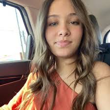 Katelyn Dill's Instagram, Twitter & Facebook