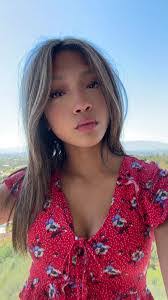 Keely Doyle's Instagram, Twitter & Facebook