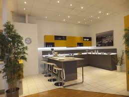 Meda küchenfachmarkt gmbh & co. Kuchenstudio In Ratingen Auf Zwei Etagen Meda Gute Kuchen
