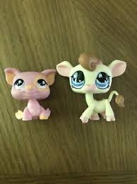 Find your favorite pets through the official littlest pet shop pet tracker! Littlest Pet Shop Littlest Pet Shop Animais De Estimacao Autentico Do Curral 918 Vaca Porco Rosa 919 Ebay