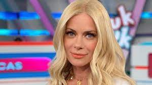Zeta makrypoulia is a greek actress, tv hostess and former model. Otan H Zeta Makrypoylia Htan Apokalyptikh Life Style Athletic Radio 104 2