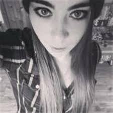 Erin Leggett's Instagram, Twitter & Facebook