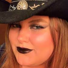 Katrina Whaley's Instagram, Twitter & Facebook