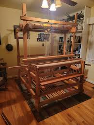 Dyes up like a dream too, the colors glow.