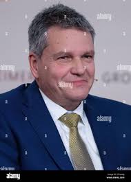 Gmund, Germania. 04th maggio, 2023. Achim Schröder, Chief Financial Officer  e Chief Regulator Westenergie AG, partecipa al Ludwig Erhard Summit. Al  vertice di due giorni partecipano rappresentanti di imprese, politica,  scienza e