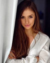 3 749 Curtidas 103 Comentarios Milena Nowocinska Mils Sofficial No Instagram Bad Face Bad Face White Dress Instatravel Hi In 2020 Human Instagram Portrait