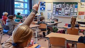 Schulen können ebenfalls selbständig entscheiden, ob sie die nachdem im bevölkerungsreichsten bundesland die fallzahlen entgegen dem bundestrend jüngst rückläufig waren, endete die maskenpflicht im unterricht an diesem montag. Coronavirus Unterricht An Schulen Auf Der Kippe Swr Aktuell