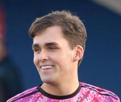 Promotion-chasing Margate keep overdue Isthmian South East clean sheet as  Ben Greenhalgh's side earn third straight victory with 3-0 home win against  Hythe Town