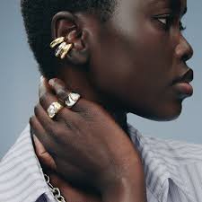 Piercing ear cuff LEO