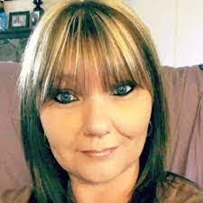 Lynnette Cross's Instagram, Twitter & Facebook