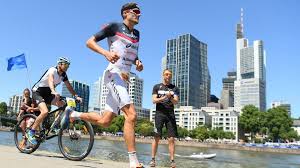 Bustling metropolis on the main. Ironman Frankfurt 2021 Hr1 De Events