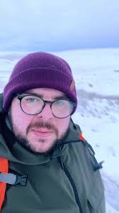 Lee Tasker's Instagram, Twitter & Facebook