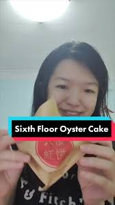 Traditional Oyster Cake, who's favourite too? 🤤🦪 #sgfoodie #sgtiktok  #tiktoksg #fyp #foryoupage #foryou #sixthflooroystercake #六楼蚝饼 #food  #singapore #sg #foodie #foodtiktok #foodtrend
