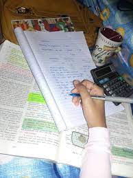 Pin On Girl Studying