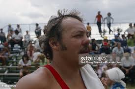 Yvan Cournoyer competing