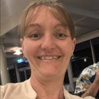 Melissa Chivers's Instagram, Twitter & Facebook