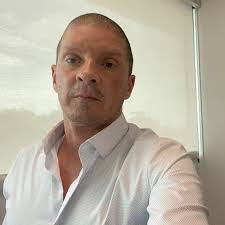 Steve Looper's Instagram, Twitter & Facebook