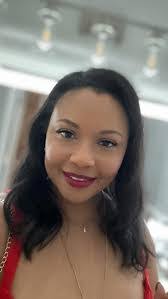 Pamela Snelling's Instagram, Twitter & Facebook