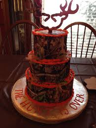 Realtree Wedding Cake Camo Wedding Cakes Orange Wedding Cake Hunting Wedding Cake