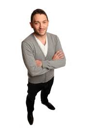 They married in 2015 and share a daughter, elsie, who was born one year later. Who Is Jon Richardson 8 Out Of 10 Cats Captain Married To Comedian Lucy Beaumont
