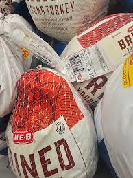 Heb West ave and Blanco has all their fresh turkeys at 49¢lb. Got a $40  turkey for 4.45! Dates are 12/02, 12/04, 12/06, & 12/09! Load up