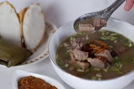Resep coto makassar tak hanya banyak terdapat rempah yang menjadikan olahan ini gurih, lezat, dan namun untuk membuat resep coto makassar ini juga tak begitu rumit. Resep Coto Makassar Asli Sedapnya Bikin Lidah Bergoyang